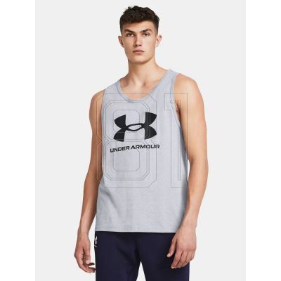 6. Under Armor T-shirt M 1382883-035