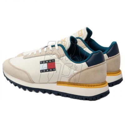 4. Tommy Jeans Retro Evolve M EM0EM00991 shoes