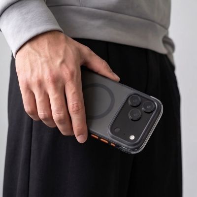 7. Tech-Protect MagAir MagSafe CC case for iPhone 18 Pro / 17 Pro - matte black