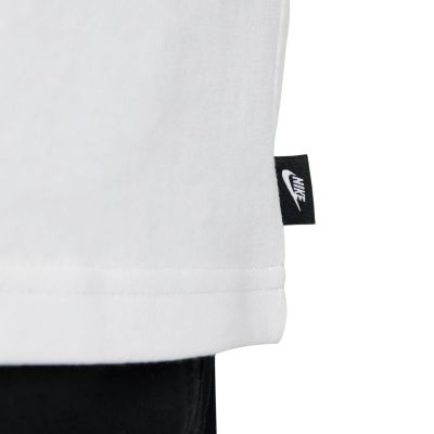 4. Nike Sportswear Premium Essentials Men's T-Shirt White DO7392 101