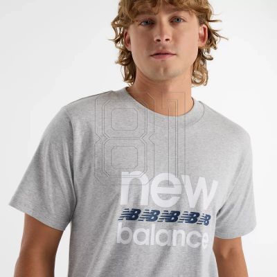 8. New Balance Sport Graphic T-shirt M MT51940AG