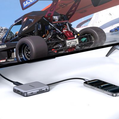 11. Ugreen USB-C 7in1 HDMI Hub USB-C USB-A SD/TF - Gray