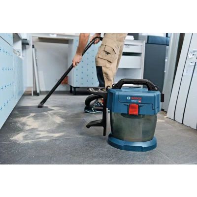 8. Bosch GAS 18V-10 L Professional Black, Blue