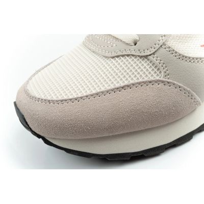 6. Fila Hypert men's sports shoes sneakers fashionable beige comfortable lightweight