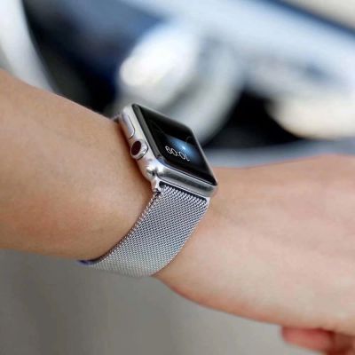 7. Magnetic Strap Apple Watch 38/40mm Magnetic Strap Apple Watch Bracelet - Red