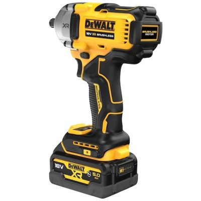 5. DeWALT DCF891P2G-QW 2000 RPM Powered Screwdriver/Impact Driver