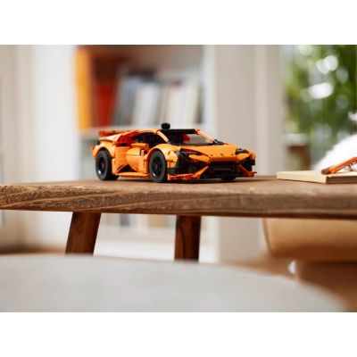 10. LEGO Technic 42196 Orange Lamborghini Huracán Tecnica