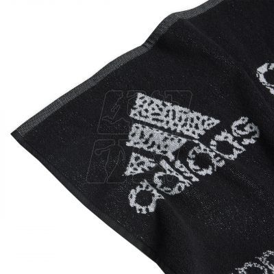 2. Adidas Branded Must-Have HS2056 towel