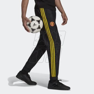 3. adidas Manchester United FC Icon Woven Pant M GR3878