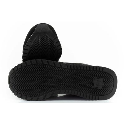 9. Gap men's sports shoes Run Spirit Basic sneakers black fashionable