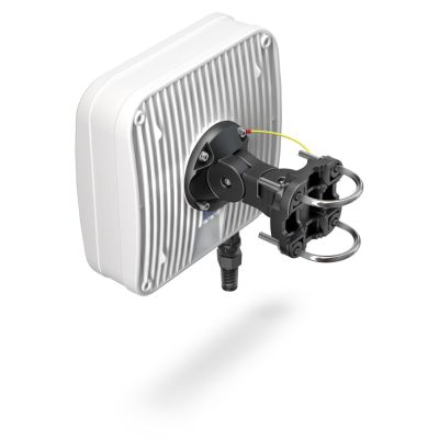 8. QuWireless QuMax Antenna – directional PoE/LAN antenna, 6 dBi