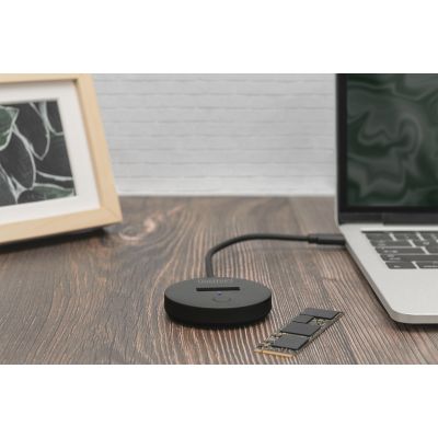 2. Digitus M.2 NVMe/SATA Docking Station