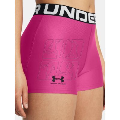 5. Under Armor W shorts 1383629-686