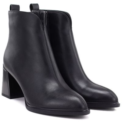 4. Women's black leather high-heeled ankle boots Vinceza 67057