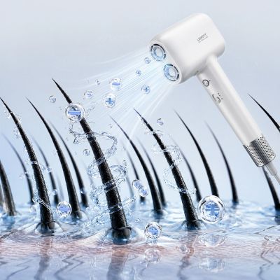 16. UWANT C800 TwinJet Hair Dryer - White