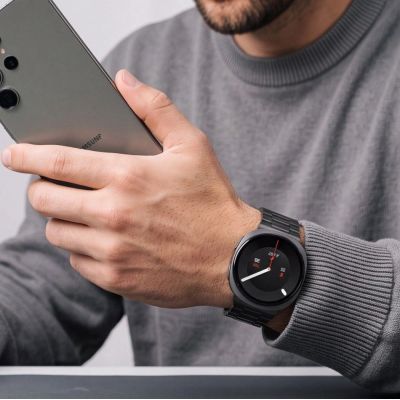 3. Tech-Protect Stainless Steel Bracelet for Samsung Galaxy Watch 40/44/46 mm - Black