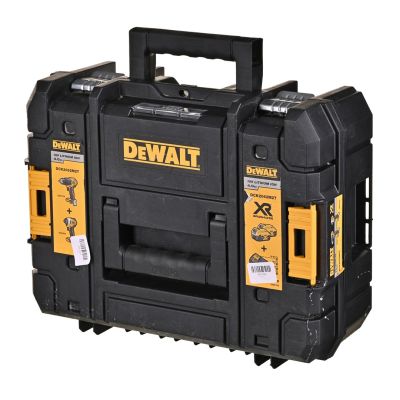 31. Combo Tool Kit 18V 2x4.0Ah DCK2062M2T DEWALT