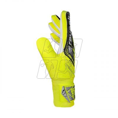 4. Goalkeeper gloves Reusch Attrakt Starter Solid Jr 5572514 2014