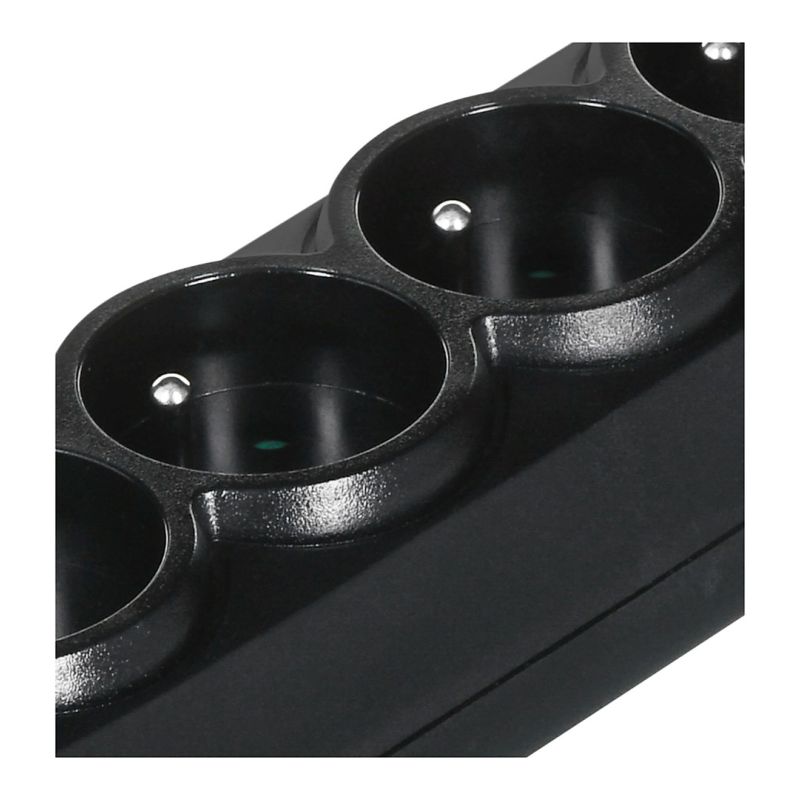 3. Ever Classic surge protector strip 3.0m (5 x UTE; 10 A; black) (T/LZ09-CLA030/0000)