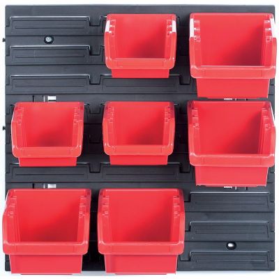 37. WORKSHOP BOARD WITH A SET OF CONTAINERS ORDERLINE KISTENBERG