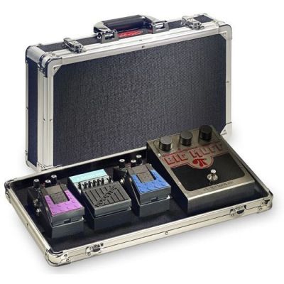Stagg UPC-424 - transport case for effects