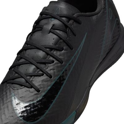 7. Nike Zoom Mercurial Vapor 16 Academy IC M FQ8434-002 football boots