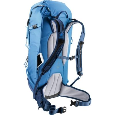 7. Deuter Freescape Lite 26 l Blue