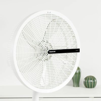 3. Taurus 3-in-1 Ice Brise XL-Compact Fan 24W | O46cm
