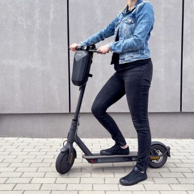 14. Wozinsky Waterproof Scooter Handlebar Bag, Scooter Bag, 4 L, Black (WSB2BK)