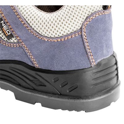 7. NEO tools 82-037 safety shoes