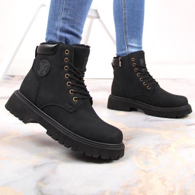 7. NEWS W EVE364A black insulated hiking boots with zipper
