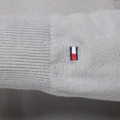 15. Tommy Hilfiger Crew Neck Knit Sweater M UM0UM02629