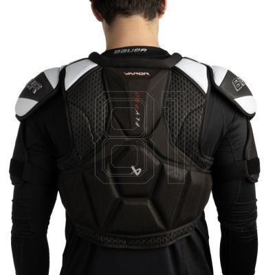 2. Bauer Vapor Flypro Int 1064789 Hockey Shoulder Pads