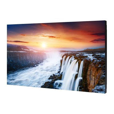 2. SAMSUNG VHC55R 55-inch Full HD monitor with 0.88mm bezel