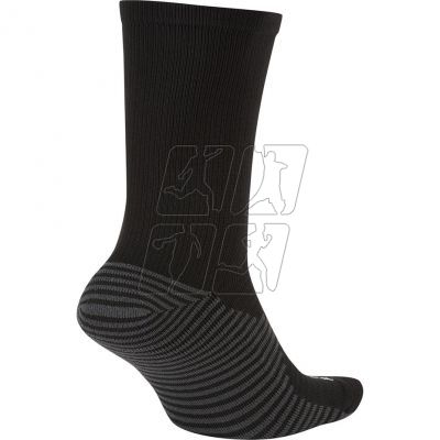 2. Nike U Squad Crew socks black SK0030 010