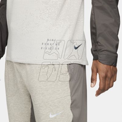 4. Nike Therma-FIT ADV Run Division M DM4628-289 sweatshirt
