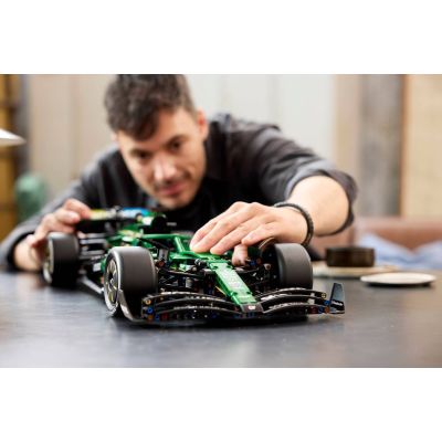 14. LEGO Technic 42240 - Aston Martin Aramco AMR25 F1 car