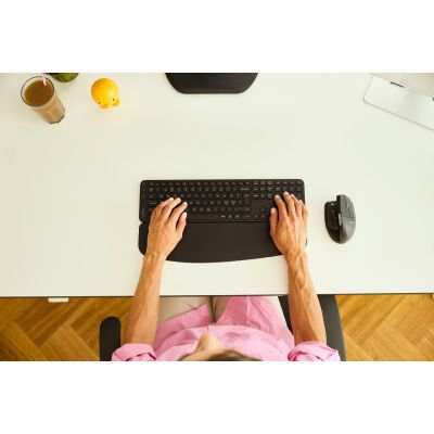 5. Contour Design CDWRBAL00500 Wrist Rest Black