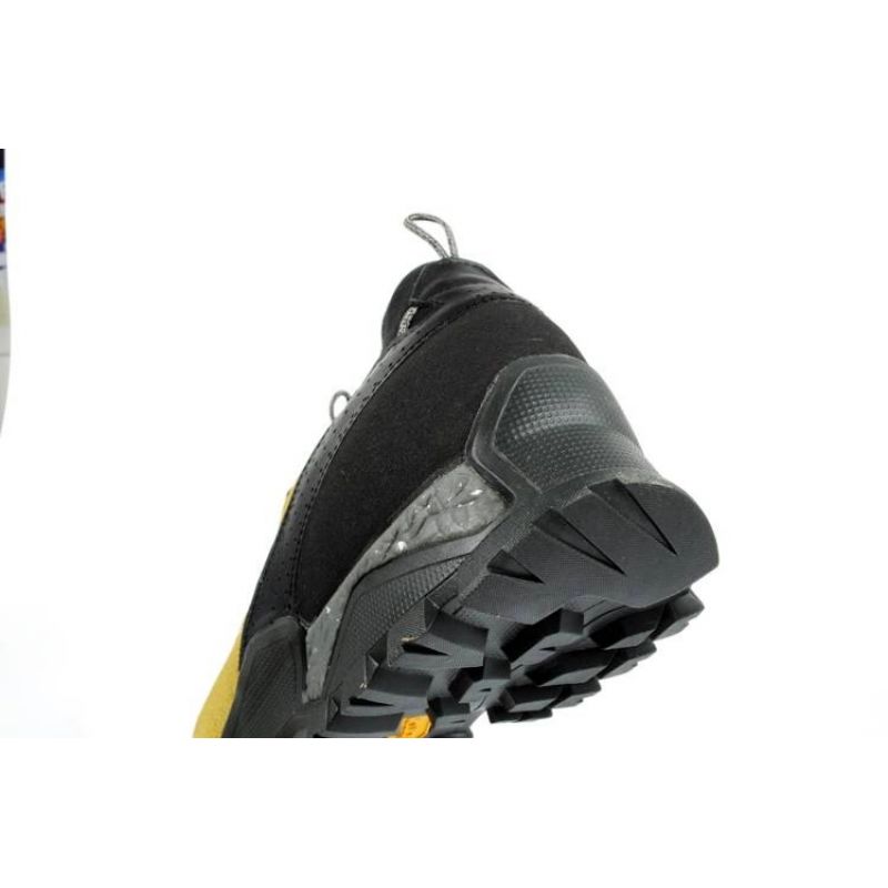 8. Aku Nativa GTX M 628583 trekking shoes