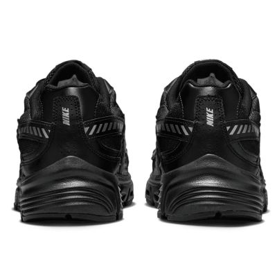 4. Nike Initiator IB4595-001 shoes