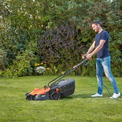 7. Black & Decker BEMW481ES Push Lawn Mower AC Orange
