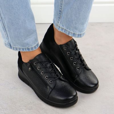 7. Vinceza W 39964 JAN411A wedge shoes