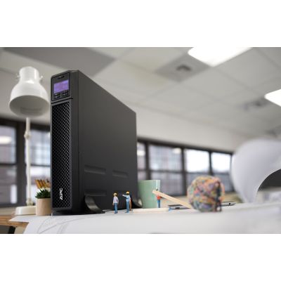 8. APC Smart-UPS SRT 3000VA 230V