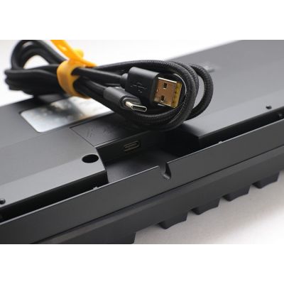 7. Ducky Origin Phantom Black Keyboard Universal USB QWERTZ German Black