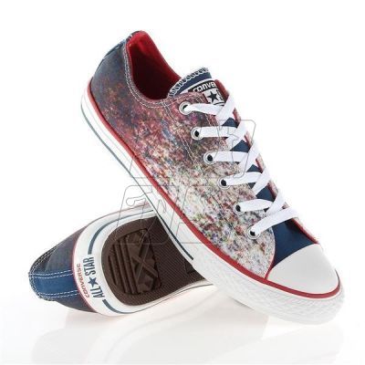 2. Converse Chuck Taylor All Star Jr 647644C