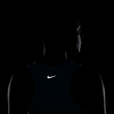 10. Nike Dri-Fit One Fitted Crop W T-shirt FN2806 345