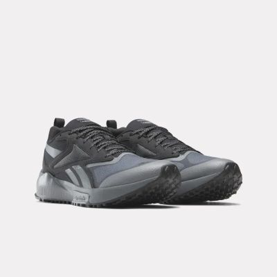 2. Reebok LAVANTE TRAIL 2 CBLACK/PUGRY6/PURGRY sneakers (100033944)