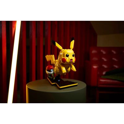 16. LEGO Pokemon 72152 - Pikachu and Pokeball