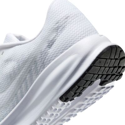 9. Nike Men's Run Defy Running Shoes HM9594-100