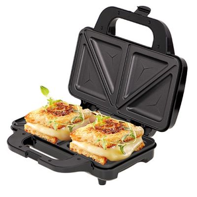 7. ADLER AD 3043 sandwich maker